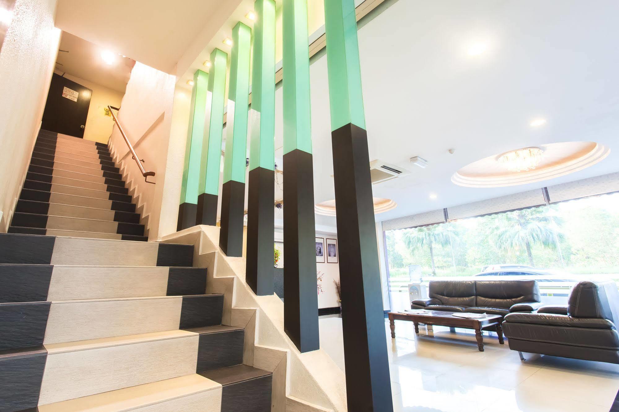 Lavender Inn Nusa Bestari Johor Bahru Exterior photo